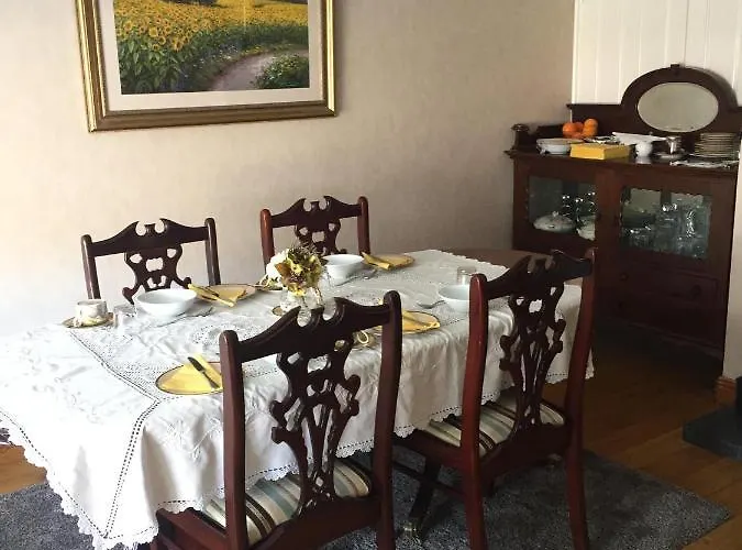 Clarendon טאלאט